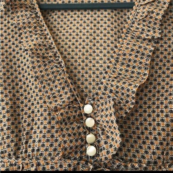 COPY - J CREW Pineapple Print Blouse - Picture 10 of 10